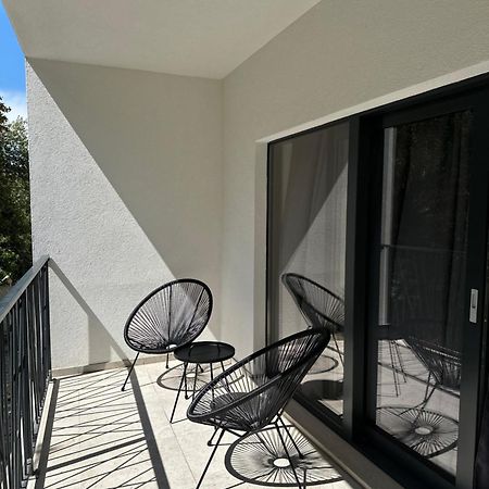 New In Airport Dubrovnik Apartment Mocici Bagian luar foto
