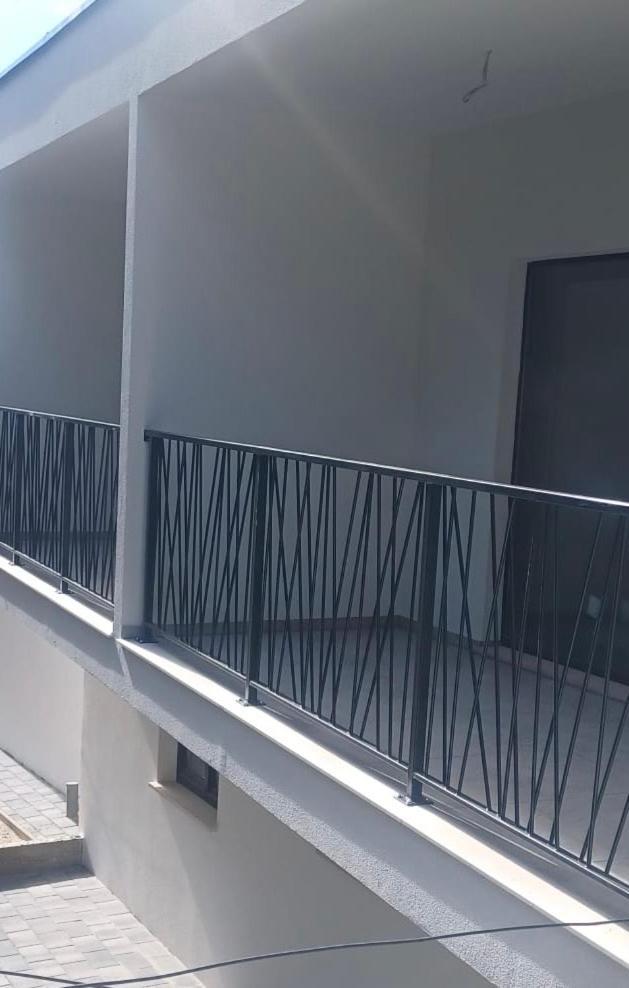 New In Airport Dubrovnik Apartment Mocici Bagian luar foto